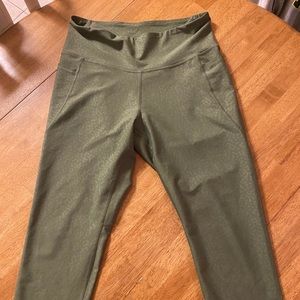 Old Navy Green crop leggings